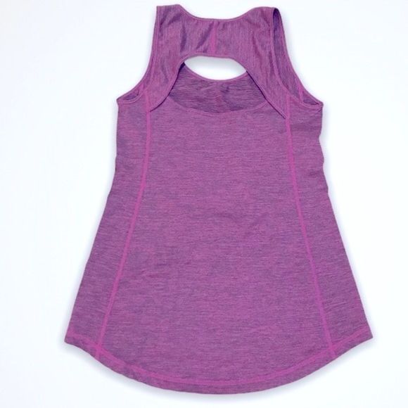💫4/30 OLD NAVY Fitted Go-Dry Keyhole Back Tank - Picture 3 of 4